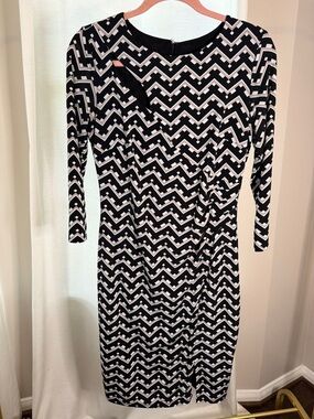 INC International Concepts Black and White Chevron Long Sleeve Dress